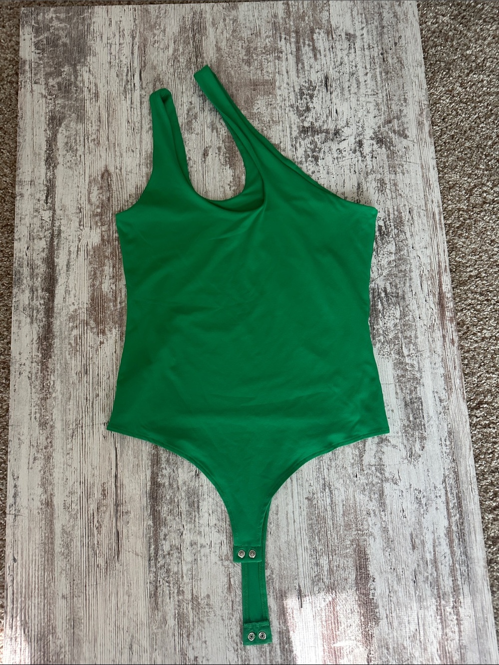 ReoRia Emerald Green Criss Cross Shoulder Bodysuit - Picture 3 of 9